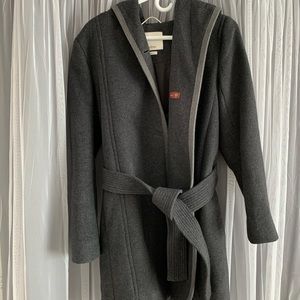 Aritzia Borda Coat: M, Charcoal Grey